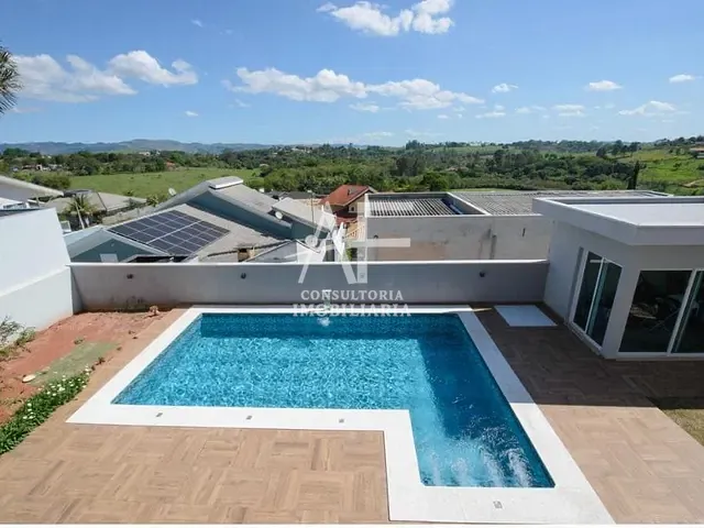 Sobrado com 600m² 4 quartos e 5 banheiros, à venda, no bairro Residencial Santa Helena em Caçapava