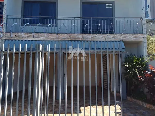 Sobrado com 127m² 3 quartos e 3 banheiros, à venda, no bairro Chapada em Ponta Grossa