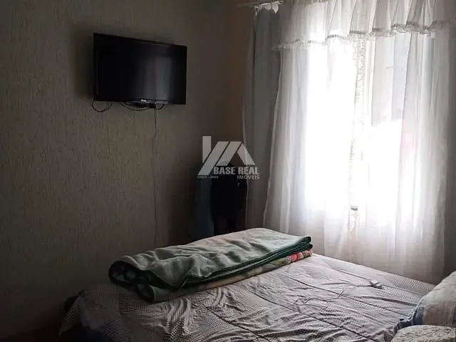 Sobrado com 127m² 3 quartos e 3 banheiros, à venda, no bairro Chapada em Ponta Grossa