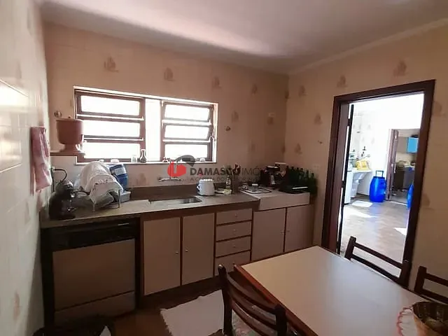 Sobrado com 320m² 4 quartos e 1 banheiro, à venda, no bairro Osvaldo Cruz em São Caetano do Sul