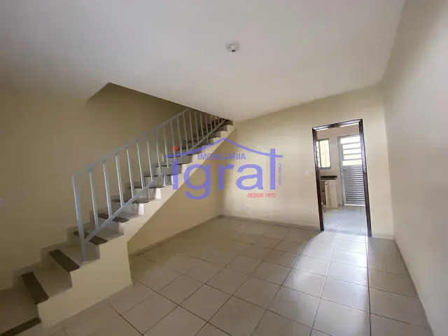 Sobrado 2 quartos e 2 banheiros, para alugar, no bairro Vila Guarani (Z Sul) em São Paulo