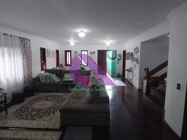 Sobrado com 250m² 5 quartos e 7 banheiros, à venda, no bairro City Bussocaba em Osasco