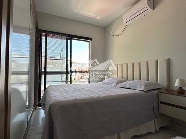 Sobrado com 100m² 2 quartos e 1 banheiro, à venda, no bairro Bela Vista em Palhoça
