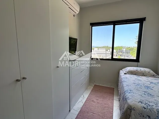 Sobrado com 100m² 2 quartos e 1 banheiro, à venda, no bairro Bela Vista em Palhoça