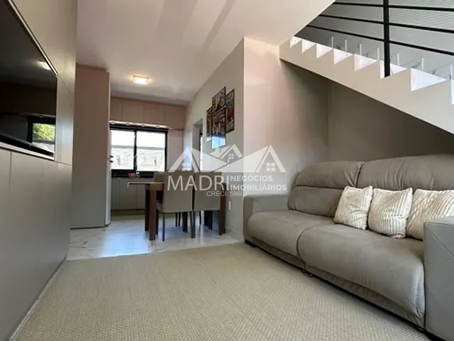 Sobrado com 100m² 2 quartos e 1 banheiro, à venda, no bairro Bela Vista em Palhoça