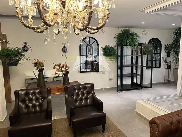 Sobrado 4 quartos e 7 banheiros, à venda ou para alugar, no bairro Mooca em São Paulo