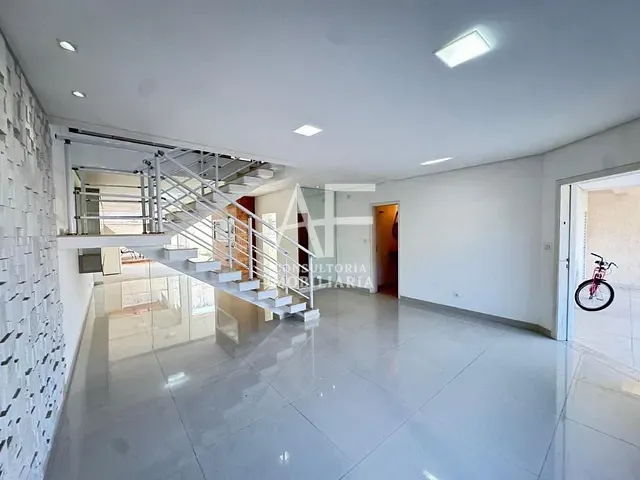 Sobrado com 275m², para alugar, no bairro Campos Do Conde em Tremembé