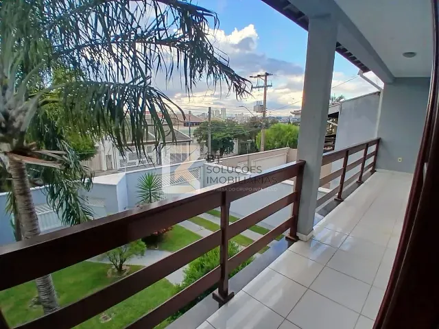 Sobrado com 250m² 5 quartos e 4 banheiros, à venda, no bairro Residencial Monte Verde em Indaiatuba