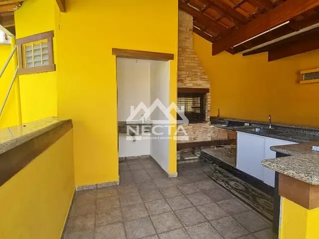 Sobrado com 250m² 4 quartos e 4 banheiros, à venda, no bairro Indaiá em Caraguatatuba