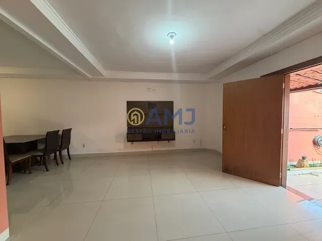 Sobrado com 164m² 3 quartos e 3 banheiros, à venda, no bairro Parque Amazônia em Goiânia