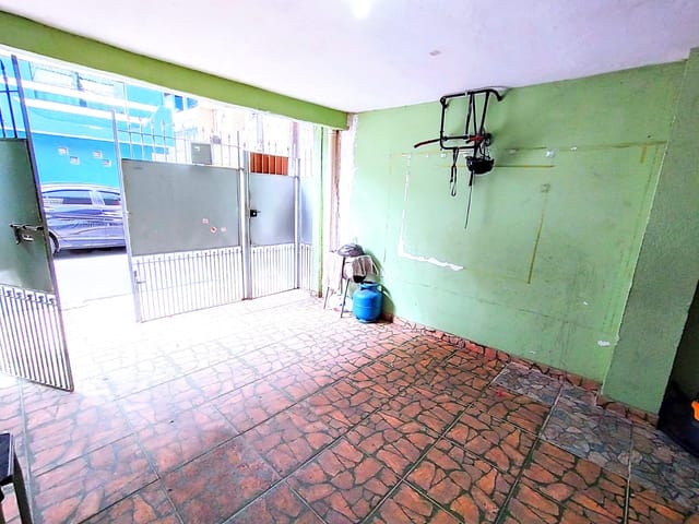 Foto do Sobrado - Sobrado Residencial à venda, 3 quartos, 2 banheiros, 1 vaga, 120m² na Cohab II em Carapicuíba/SP | Collina Imóveis
