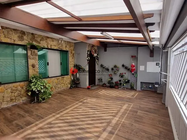 Sobrado com 300m² 3 quartos e 1 banheiro, à venda, no bairro Santa Paula em São Caetano do Sul
