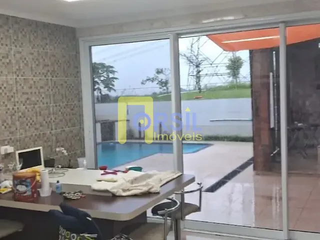 Sobrado com 372m² 4 quartos e 2 banheiros, à venda, no bairro Cidade Parquelandia em Mogi das Cruzes