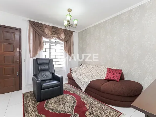 Sobrado com 141m² 3 quartos e 2 banheiros, à venda, no bairro Portão em Curitiba