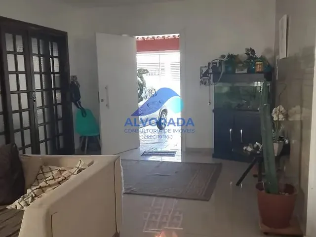 Sobrado com 10m² 3 quartos e 2 banheiros, à venda, no bairro Jardim das Indústrias em São José Dos Campos