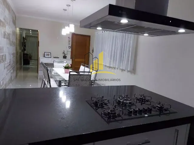 Sobrado com 270m² 4 quartos e 3 banheiros, à venda, no bairro Vila Laís em São Paulo