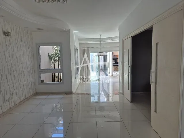 Sobrado com 259m² 3 quartos e 4 banheiros, à venda, no bairro Campos do Conde 1 em Tremembé