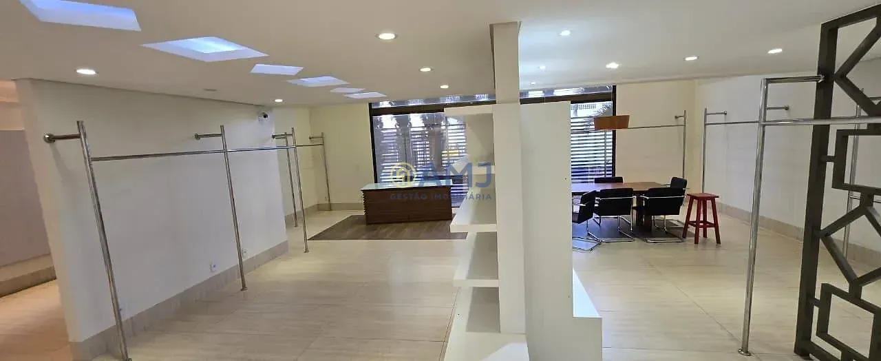 Sobrado, 1 quarto, 468 m² - Foto 2