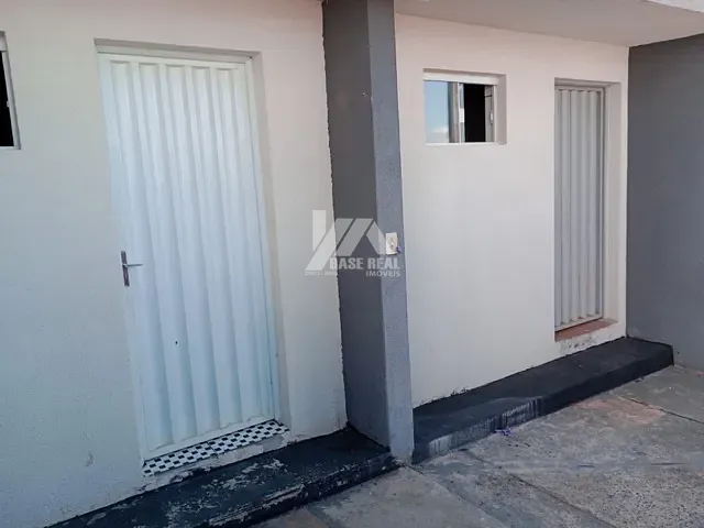 Sobrado 5 quartos e 5 banheiros, à venda, no bairro Jardim Carvalho em Ponta Grossa