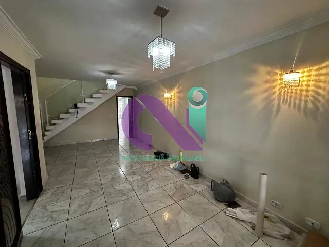 Sobrado 3 quartos e 3 banheiros, para alugar, no bairro Jardim das Flores em Osasco