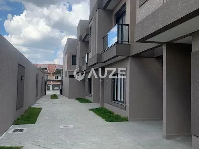 Sobrado com 105m² 3 quartos e 3 banheiros, à venda, no bairro Boqueirão em Curitiba
