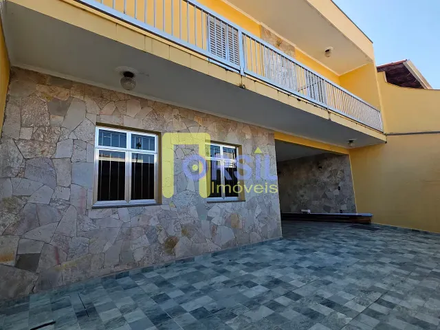 Sobrado com 225m² 5 quartos e 5 banheiros, à venda, no bairro Vila Tietê em Mogi das Cruzes