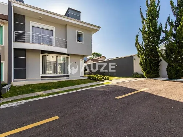 Sobrado com 236m² 3 quartos e 3 banheiros, à venda, no bairro Uberaba em Curitiba