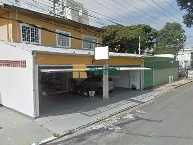 Sobrado com 300m² 9 quartos e 5 banheiros, à venda ou para alugar, no bairro Vila Betânia em São José dos Campos