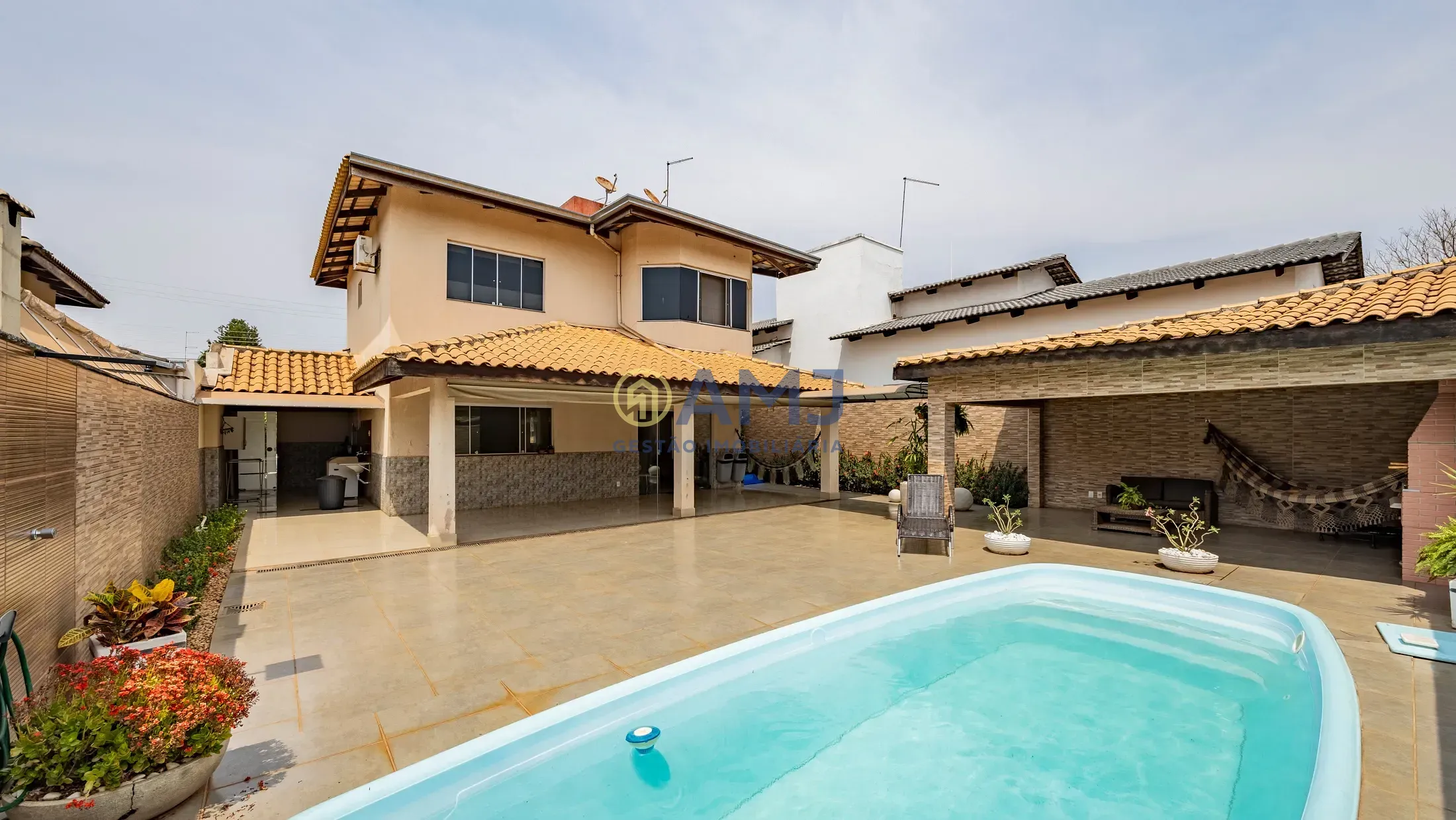 Sobrado, 3 quartos, 250 m² - Foto 1