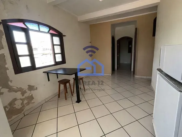 Sobrado com 110m² 2 quartos e 1 banheiro, à venda, no bairro Centro em Caraguatatuba