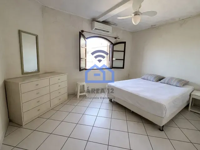 Sobrado com 110m² 2 quartos e 1 banheiro, à venda, no bairro Centro em Caraguatatuba