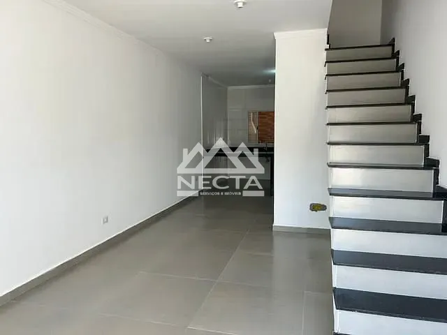 Sobrado com 125m² 2 quartos e 3 banheiros, à venda, no bairro Massaguaçu em Caraguatatuba