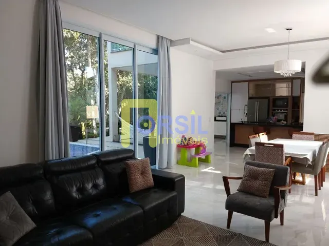 Sobrado com 417m² 3 quartos e 4 banheiros, à venda, no bairro Parque Residencial Itapeti em Mogi das Cruzes