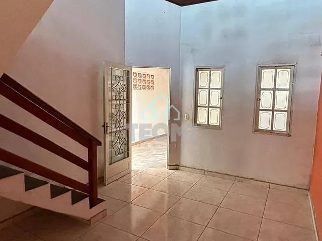 Sobrado 3 quartos e 1 banheiro, à venda, no bairro Granjas Santa Terezinha em Taubaté