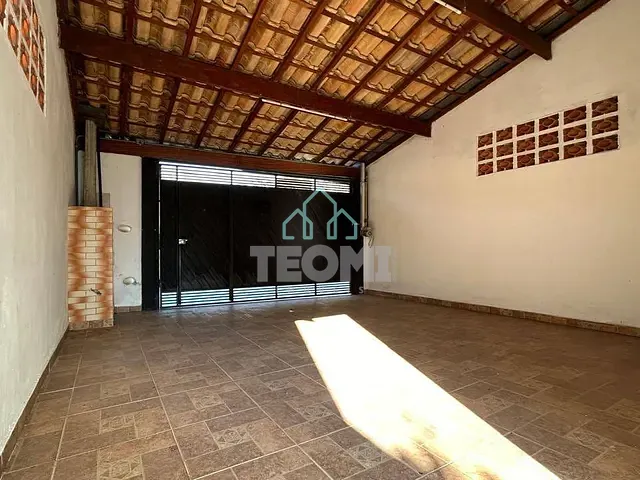 Sobrado 3 quartos e 1 banheiro, à venda, no bairro Granjas Santa Terezinha em Taubaté