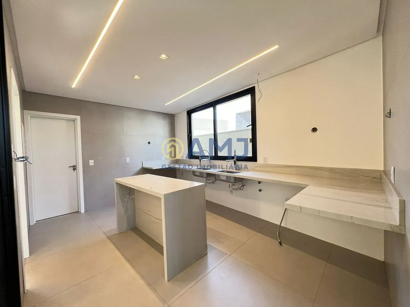 Sobrado, 4 quartos, 314 m² - Foto 7