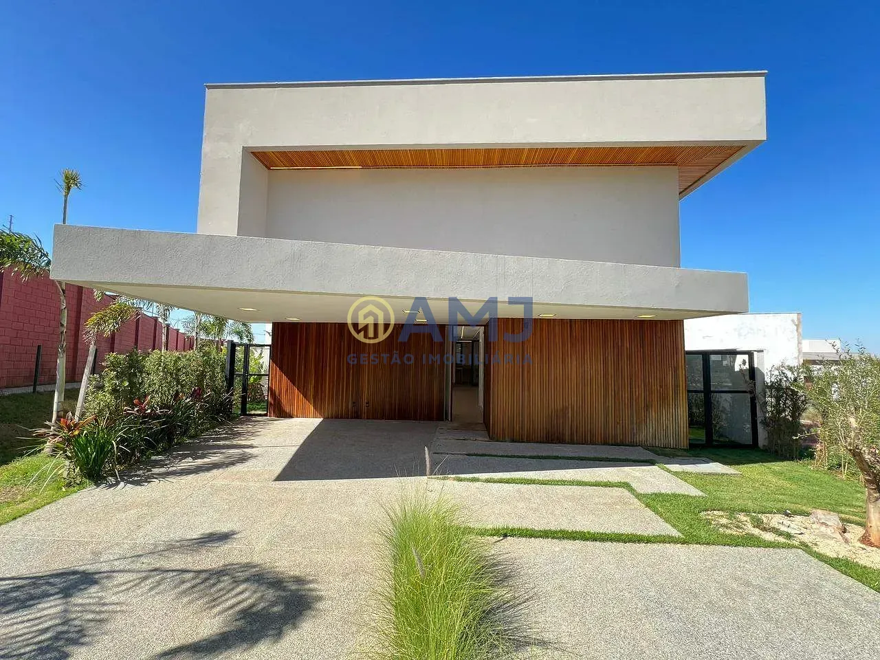 Sobrado, 4 quartos, 314 m² - Foto 1