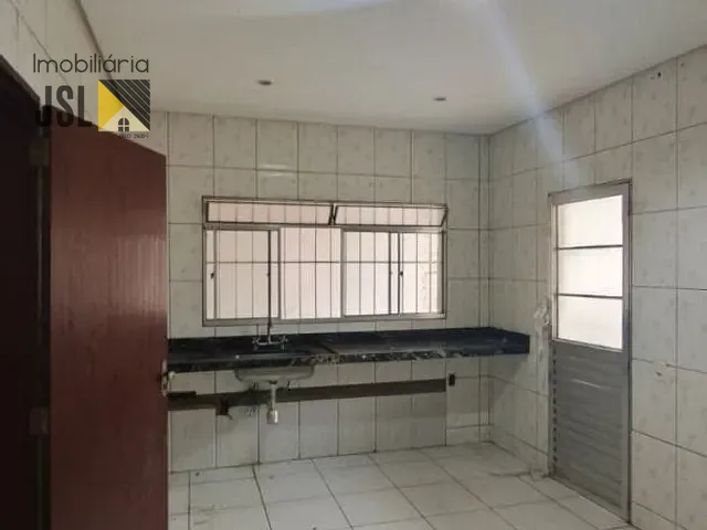 Sobrado com 140m² 4 quartos e 2 banheiros, à venda ou para alugar, no bairro Jardim Panorama em Caçapava