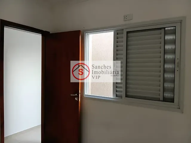 Sobrado 3 quartos e 2 banheiros, para alugar, no bairro Quinta da Paineira em São Paulo