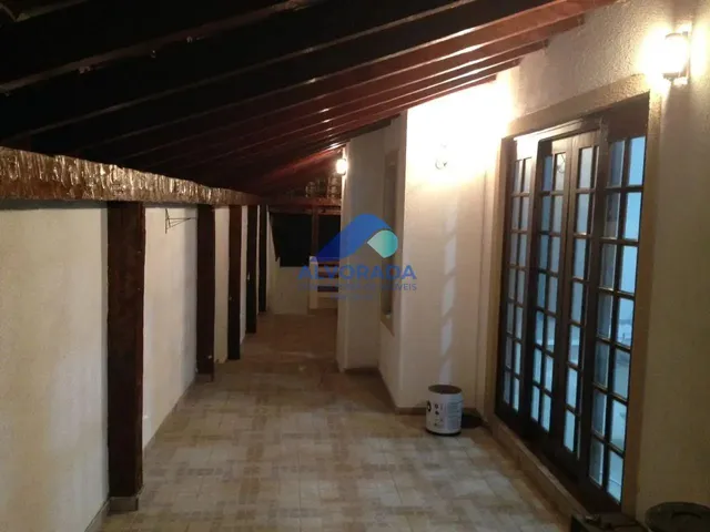 Sobrado com 326m² 3 quartos e 5 banheiros, à venda, no bairro Urbanova em São José Dos Campos