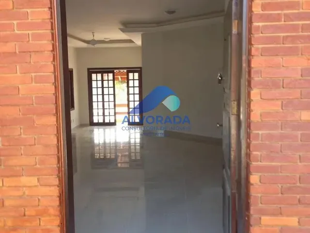 Sobrado com 326m² 3 quartos e 5 banheiros, à venda, no bairro Urbanova em São José Dos Campos