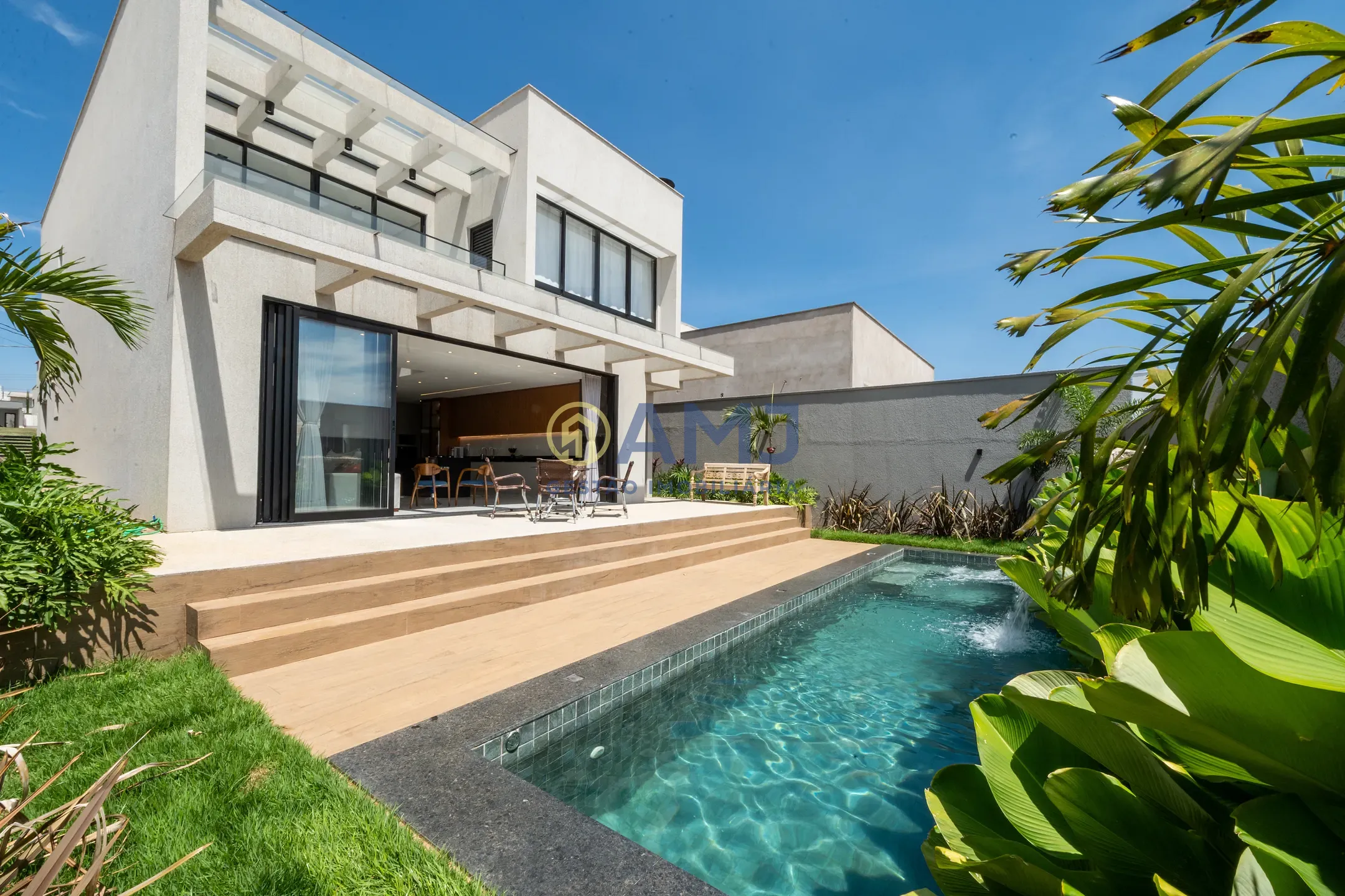 Sobrado, 4 quartos, 263 m² - Foto 1