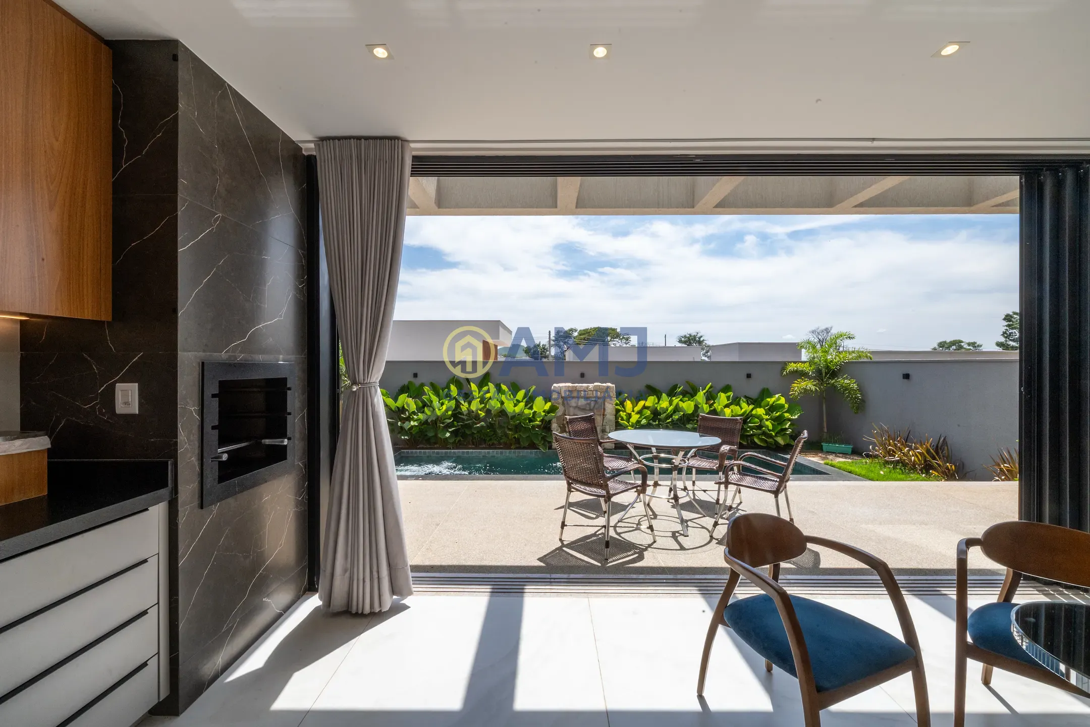 Sobrado, 4 quartos, 263 m² - Foto 4