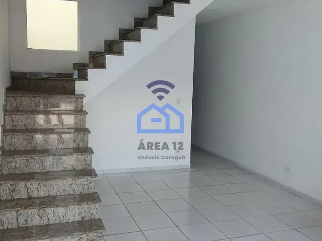 Sobrado com 139m² 3 quartos e 2 banheiros, à venda, no bairro Pontal de Santa Marina em Caraguatatuba