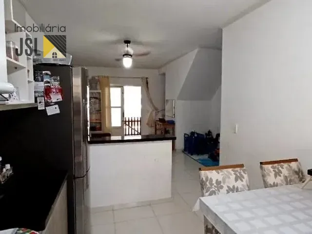 Sobrado com 425m² 2 quartos e 2 banheiros, à venda, no bairro Village das Flores em Caçapava