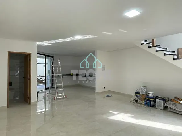 Sobrado com 150m² 3 quartos e 3 banheiros, à venda, no bairro Morada dos Nobres em Taubaté