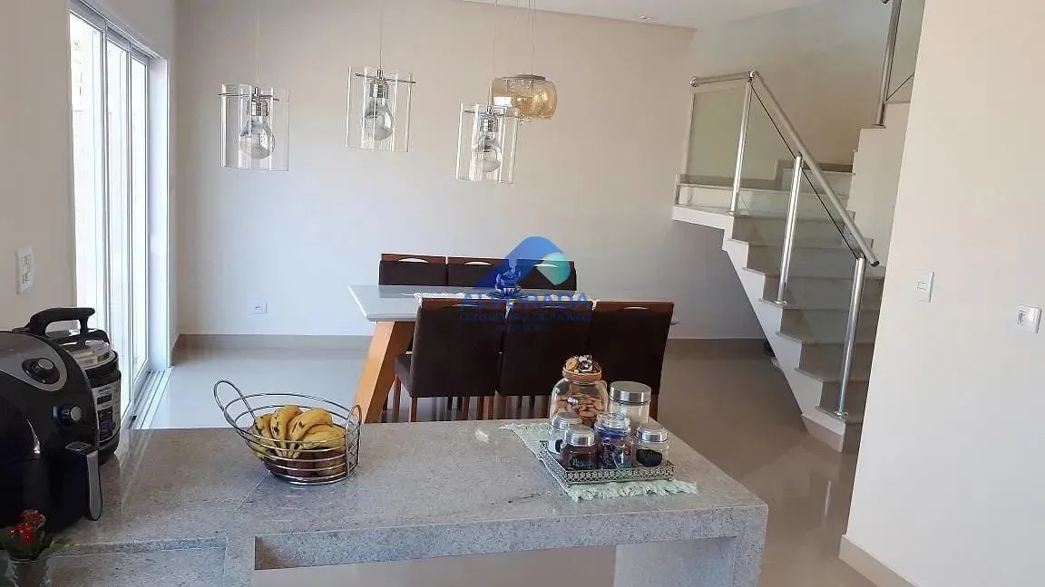 Sobrado, 3 quartos, 237 m² - Foto 3