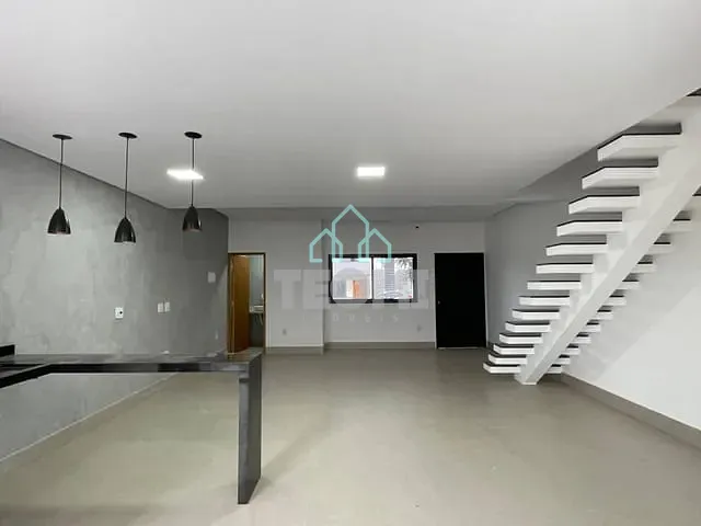 Sobrado com 150m² 3 quartos e 2 banheiros, à venda, no bairro Morada dos Nobres em Taubaté