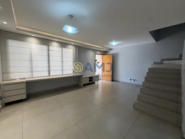Sobrado 3 quartos e 3 banheiros, à venda ou para alugar, no bairro Jardim Planalto em Goiânia
