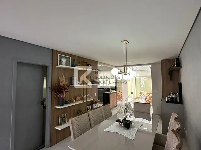 Sobrado com 150m² 3 quartos e 4 banheiros, à venda, no bairro Jardins do Império em Indaiatuba
